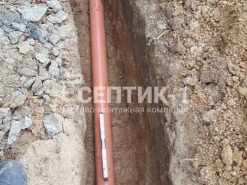 Укладка канализационной трубы